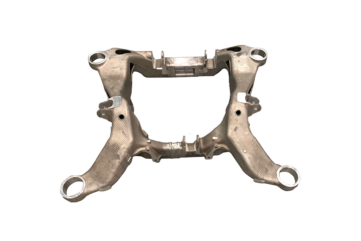 半片式后副車架